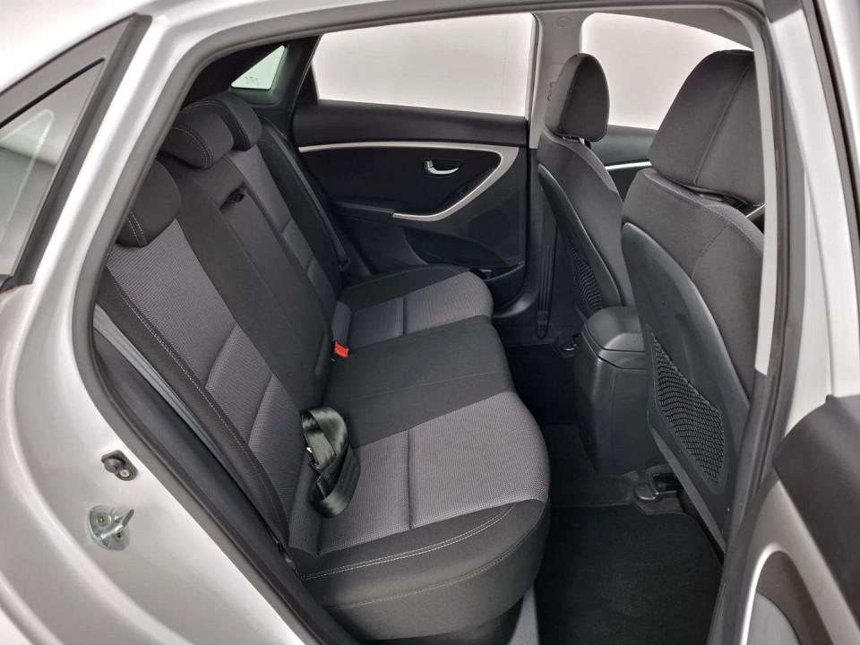 2015 HYUNDAI i30 1.6 PREMIUM