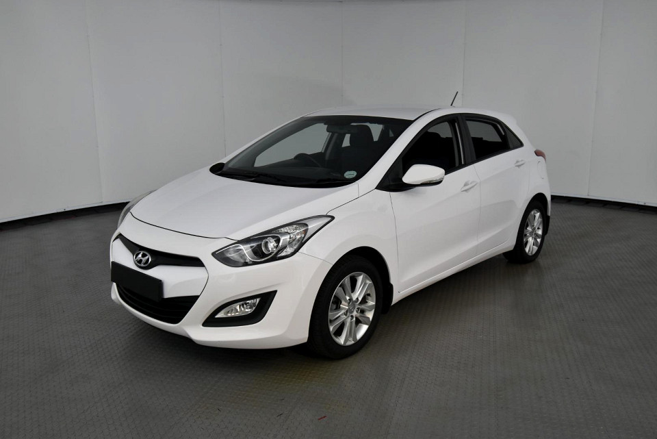 2015 HYUNDAI i30 1.6 PREMIUM