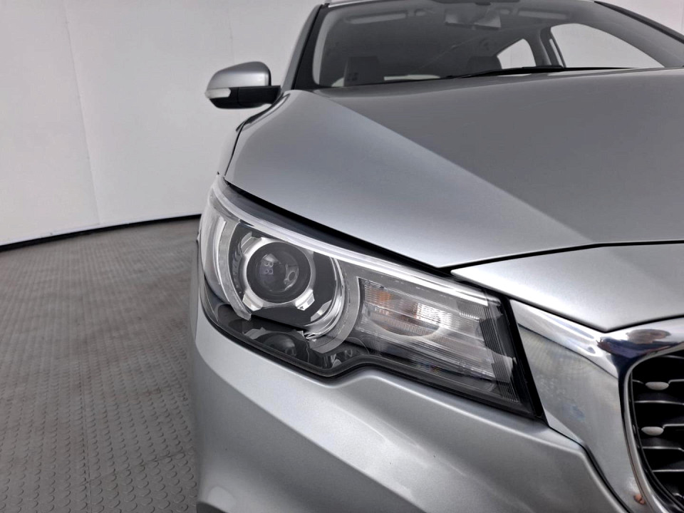 2025 MG ZS 1.5 LUXURY AT