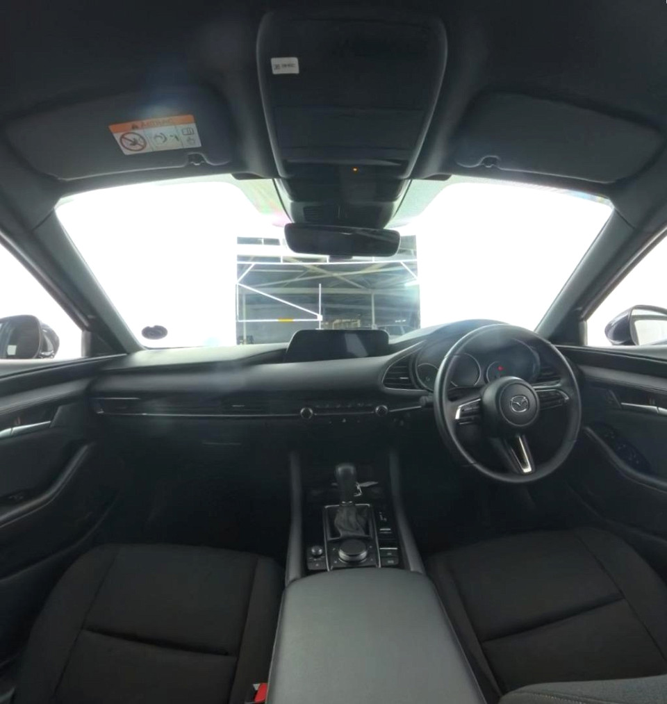 2025 MAZDA MAZDA3 HATCH 1.5 DYNAMIC EDITION FWD AT