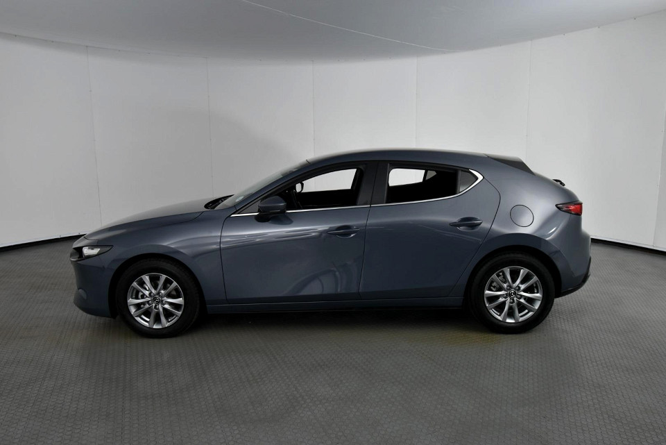2025 MAZDA MAZDA3 HATCH 1.5 DYNAMIC EDITION FWD AT