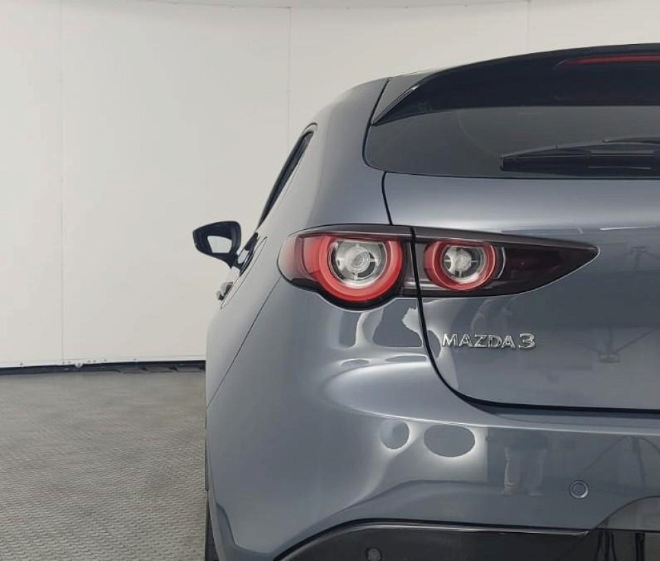 2025 MAZDA MAZDA3 HATCH 1.5 DYNAMIC EDITION FWD AT