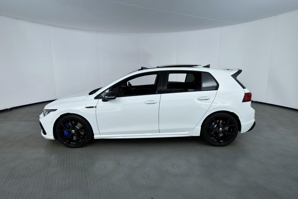 2025 VOLKSWAGEN GOLF 8 2.0 GTI R