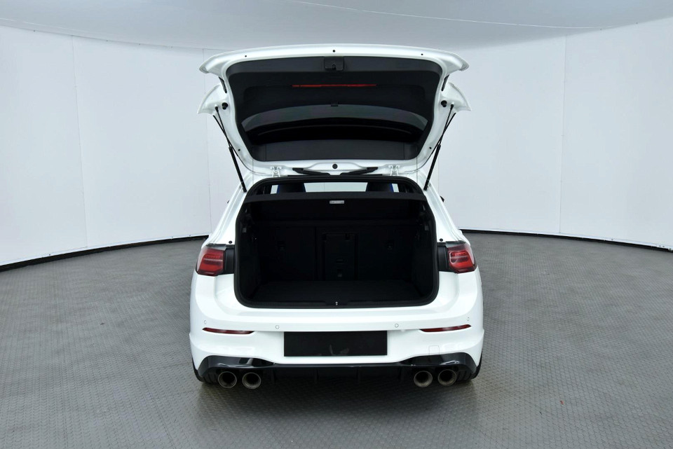 2025 VOLKSWAGEN GOLF 8 2.0 GTI R