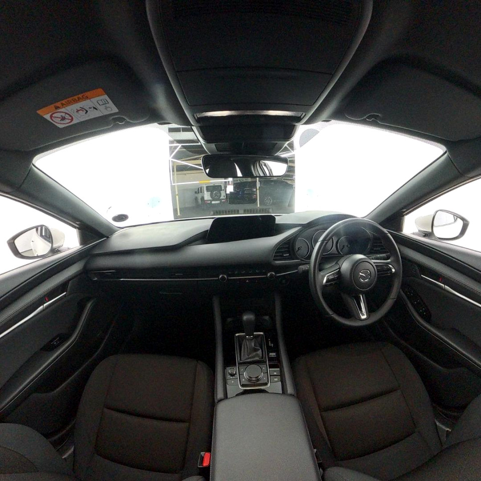 2026 MAZDA MAZDA3 HATCH 1.5 DYNAMIC EDITION FWD AT