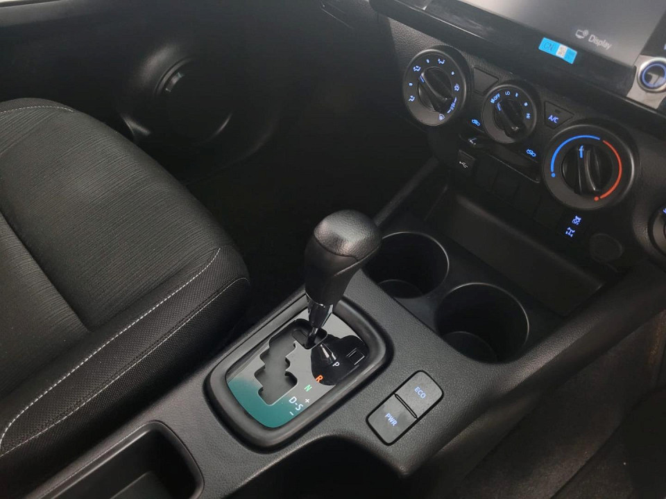 2025 TOYOTA HILUX 2.4 GD-6 RAIDER D CAB 6AT 4X4