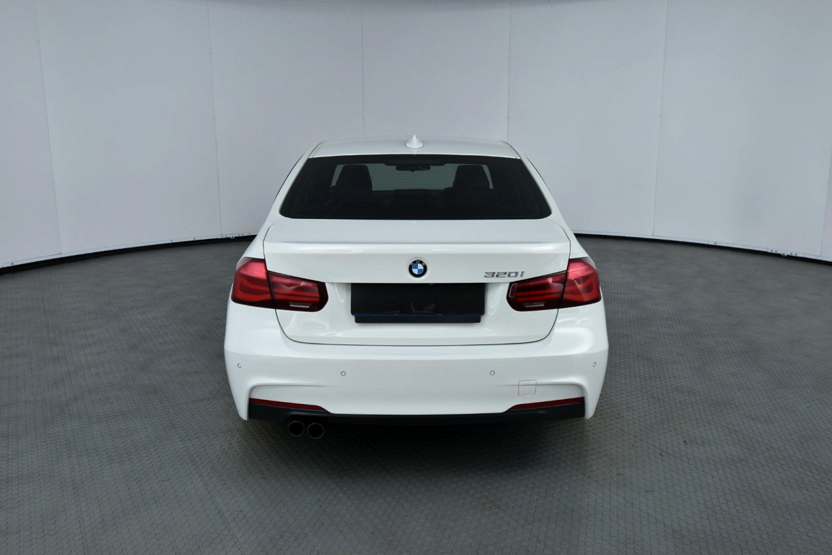 2018 BMW 3 SERIES SEDAN 320i M SPORT STEPTRONIC