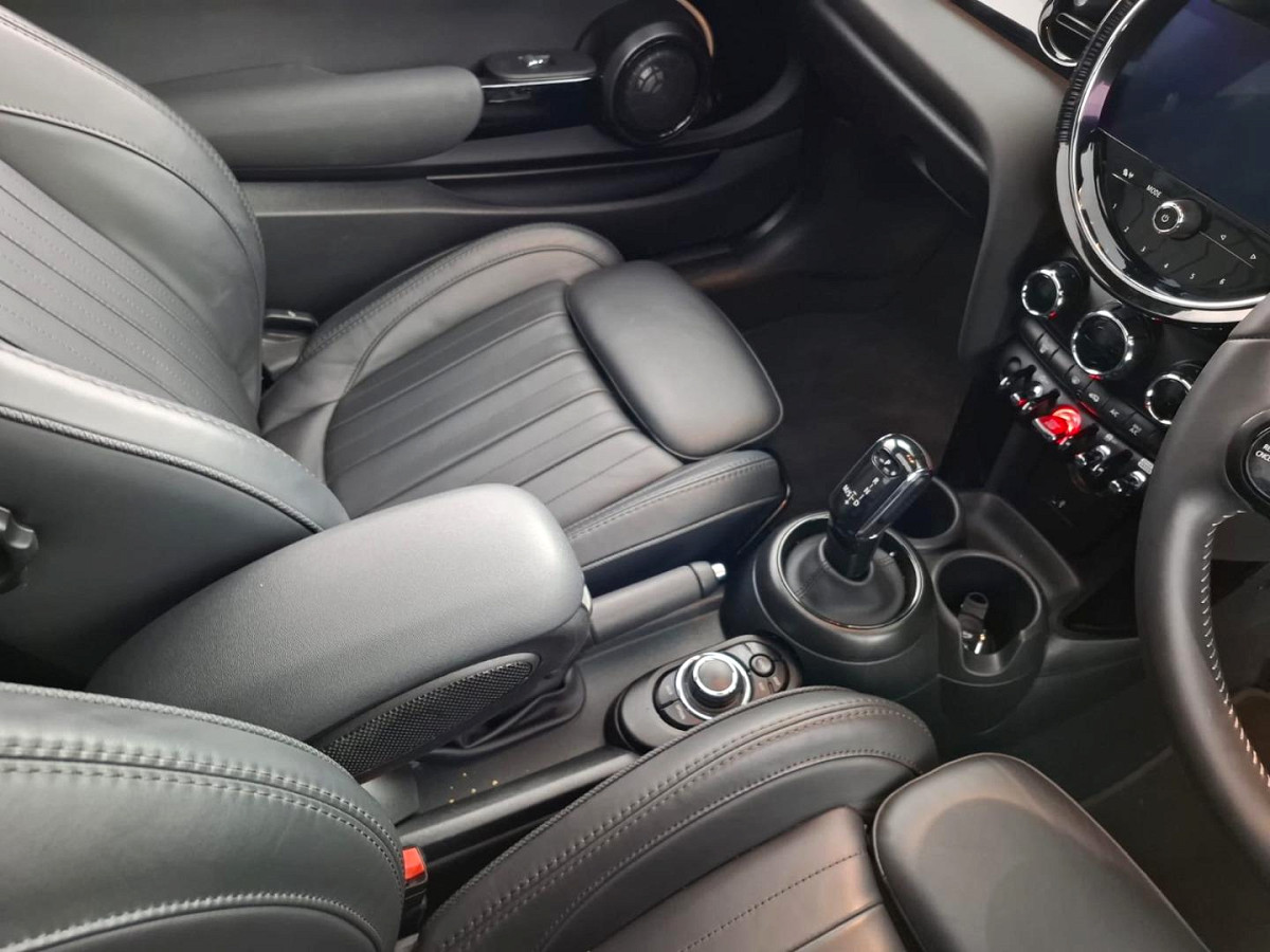 2025 MINI HATCH 3-DOOR JCW SPORTS STEPTRONIC