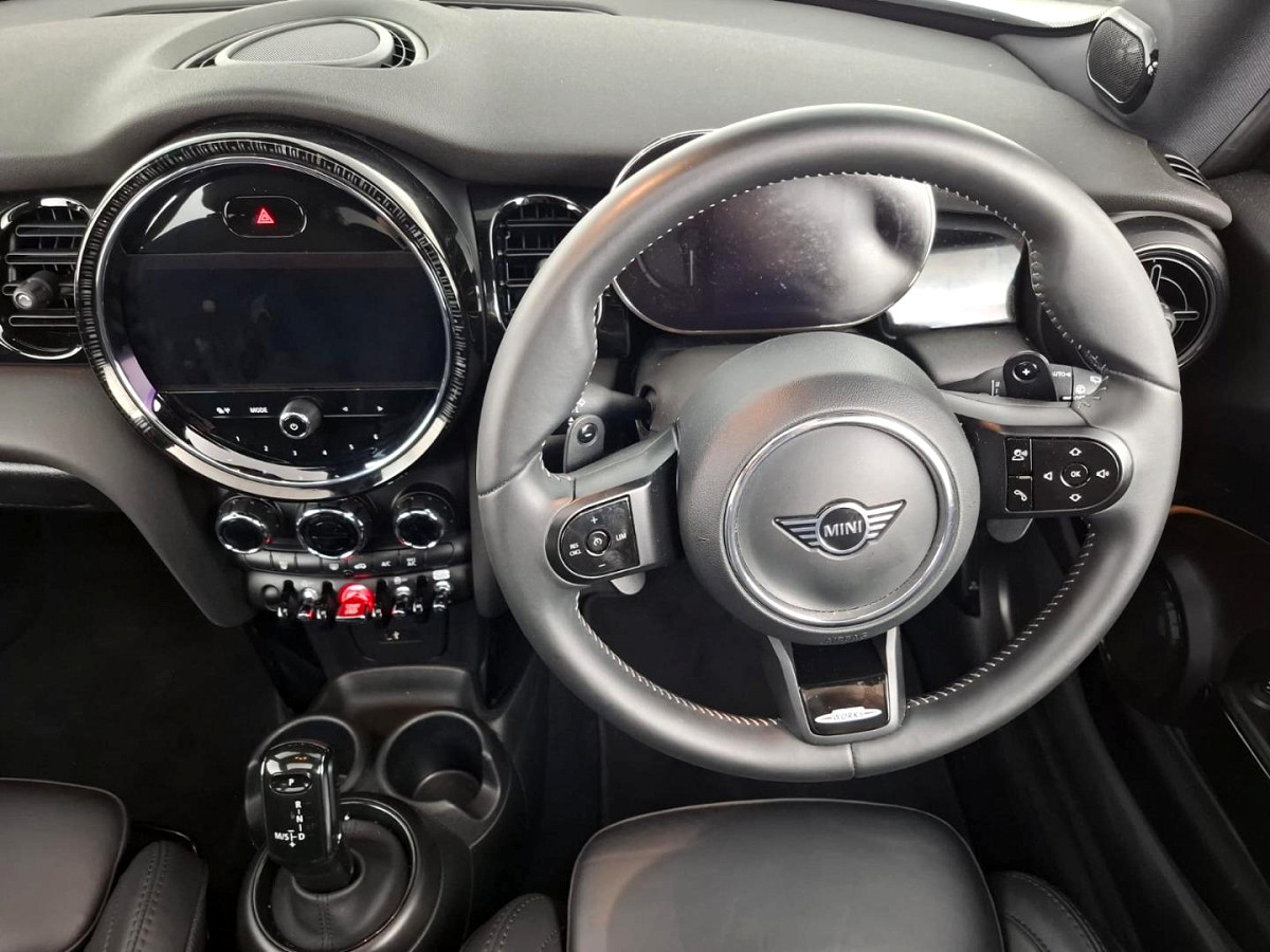 2025 MINI HATCH 3-DOOR JCW SPORTS STEPTRONIC