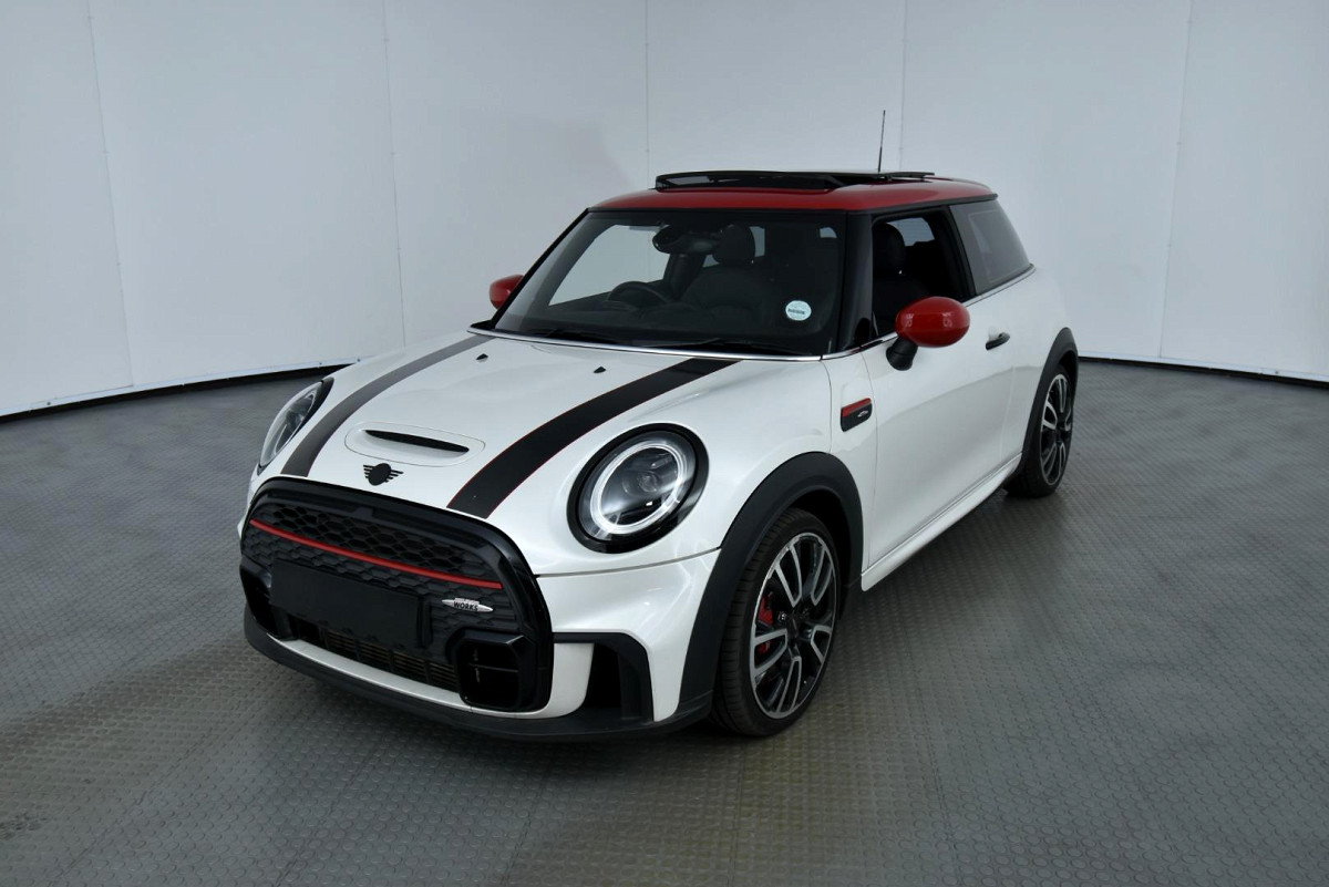 2025 MINI HATCH 3-DOOR JCW SPORTS STEPTRONIC