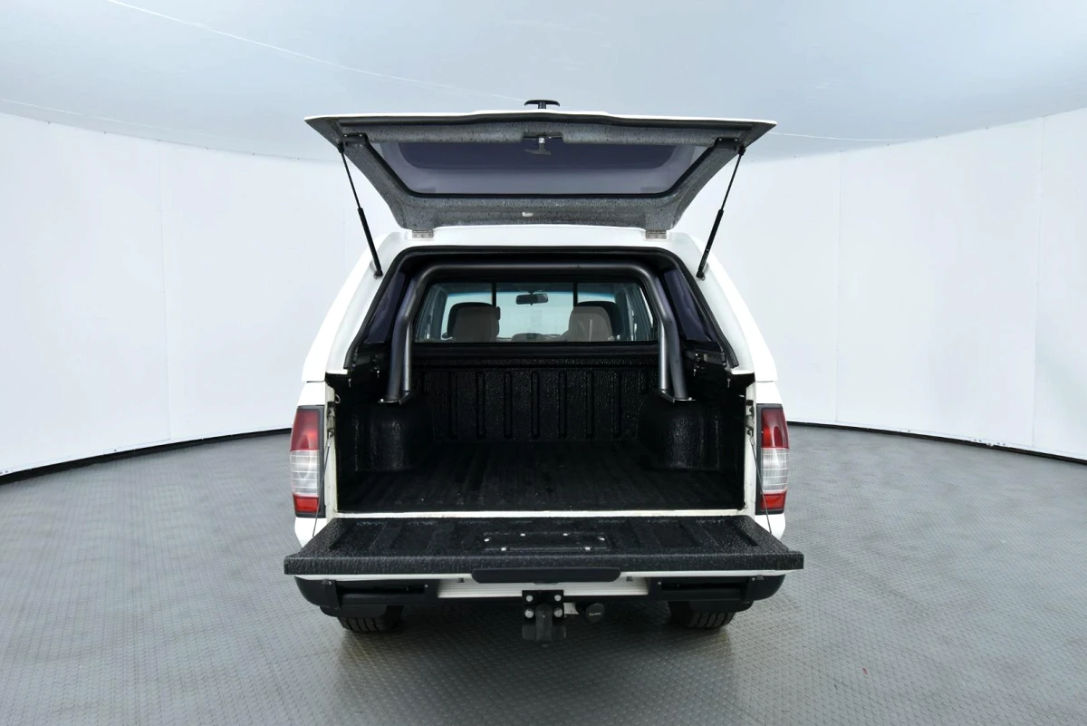 2022 NISSAN NP300 HARDBODY PROMO 2.5 TDi D/CAB SE HI-RIDER