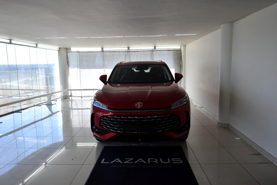 2025 MG HS 1.5T LUXURY AT