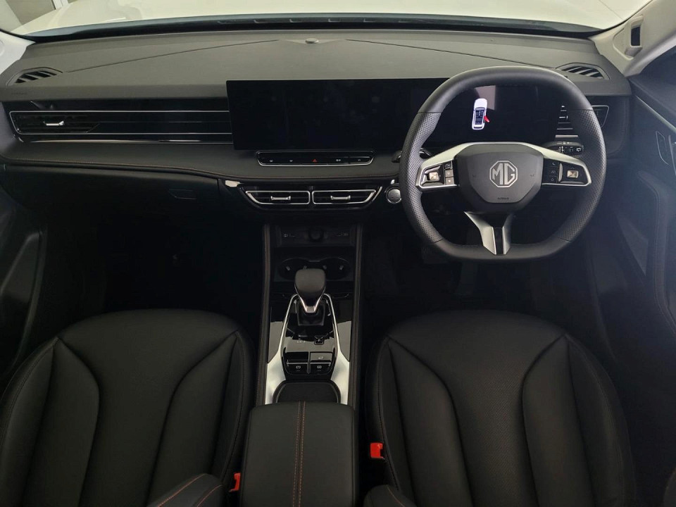 2025 MG HS 1.5T LUXURY AT