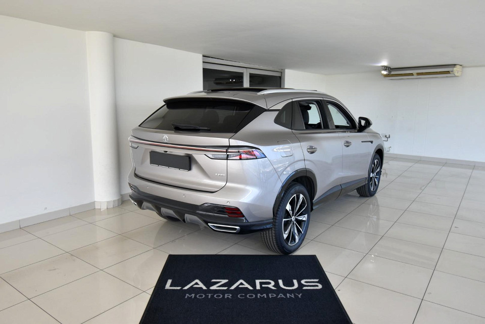 2025 MG HS 1.5T LUXURY AT