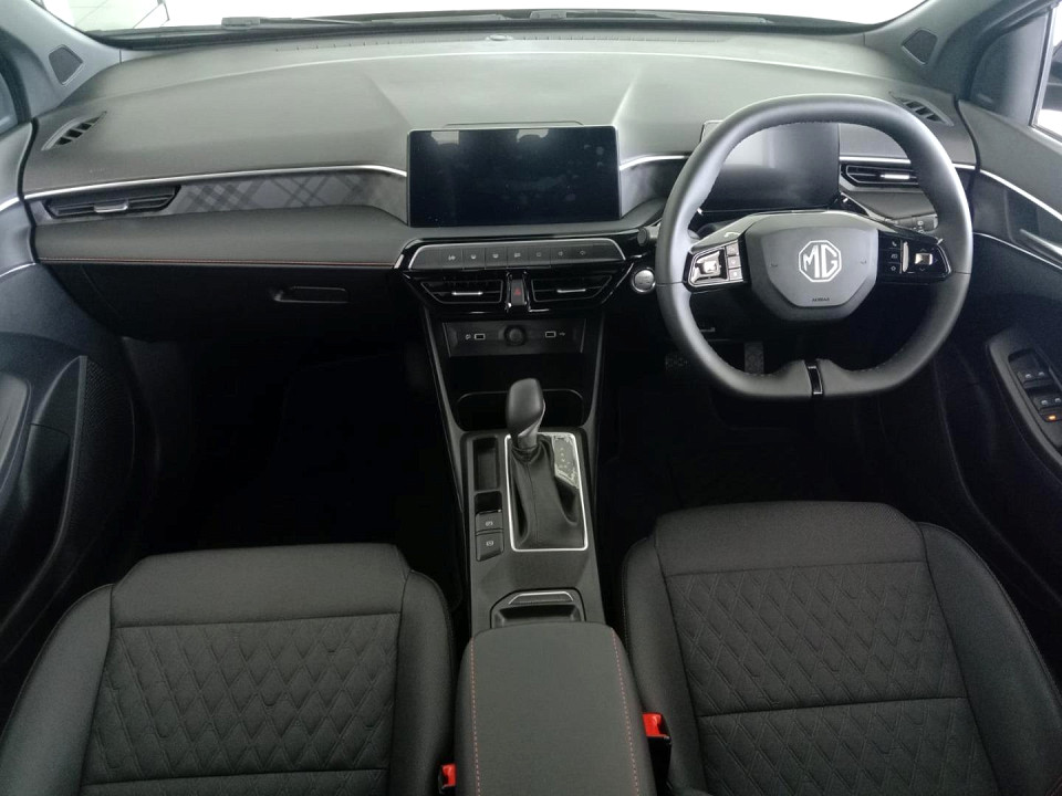 2025 MG MG3 1.5 LUXURY AT