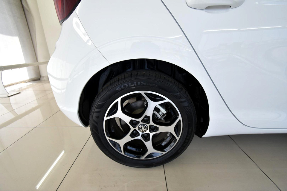 2025 MG MG3 1.5 LUXURY AT