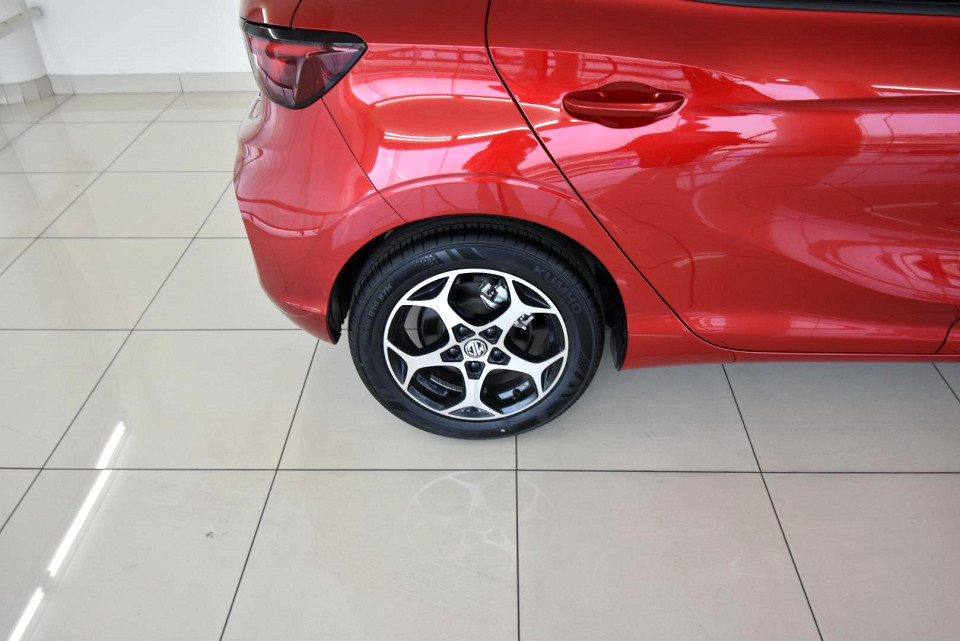 2025 MG MG3 1.5 LUXURY AT