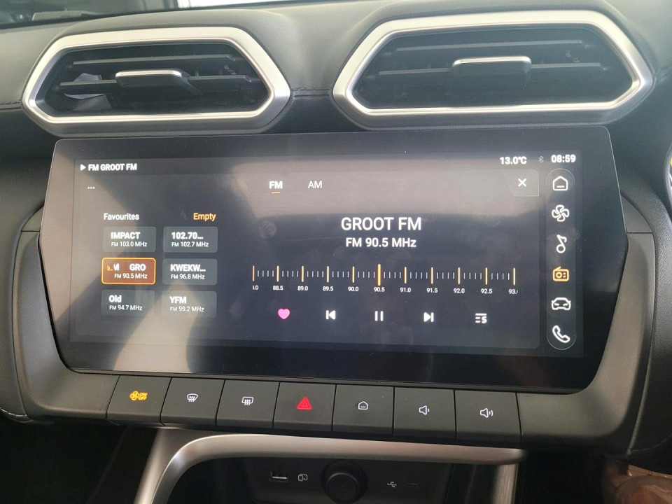 2025 MG ZS PRO 1.5T LUXURY CVT