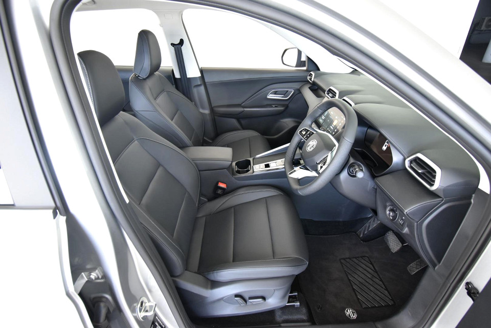 2025 MG ZS PRO 1.5T LUXURY CVT