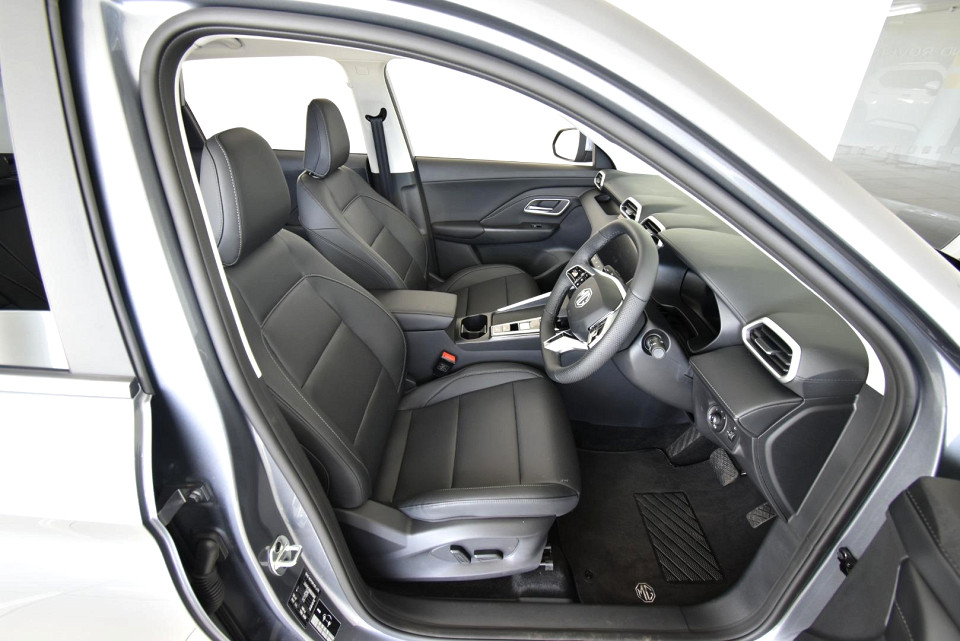 2025 MG ZS PRO 1.5T LUXURY CVT