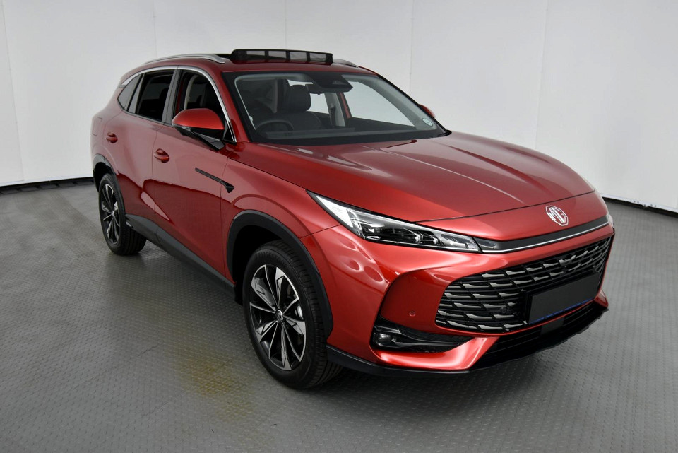 2025 MG HS 1.5T LUXURY AT