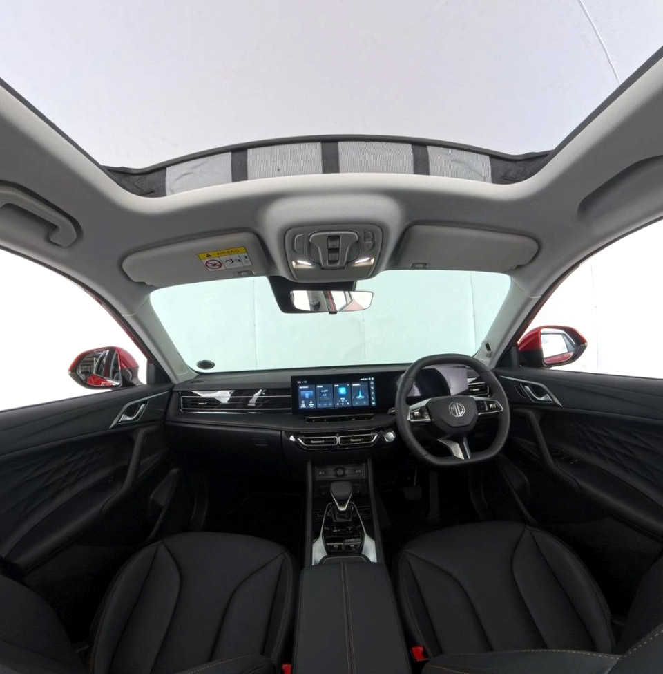 2025 MG HS 2.0T LUXURY AT