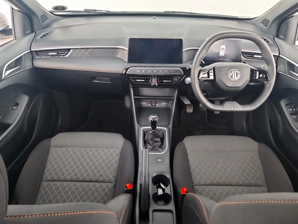 2025 MG HS 2.0T LUXURY AT