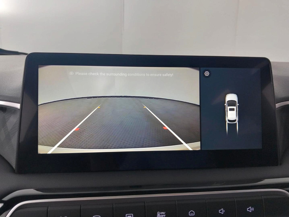 2025 MG HS 2.0T LUXURY AT