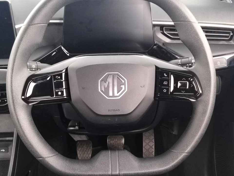 2025 MG HS 2.0T LUXURY AT