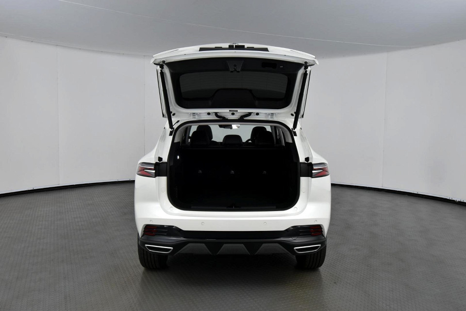 2025 MG HS 2.0T LUXURY AT