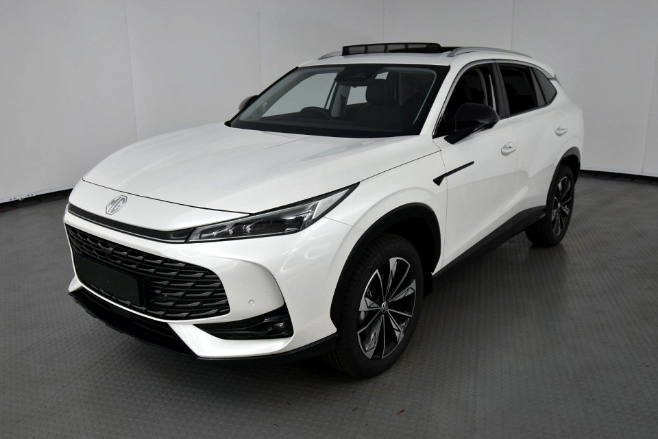 2025 MG HS 2.0T LUXURY AT