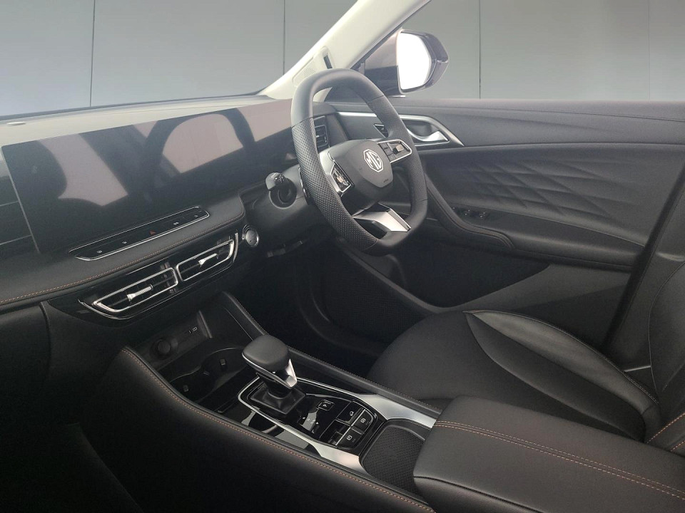 2025 MG HS 2.0T LUXURY AT