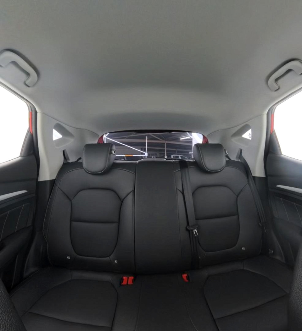 2025 MG ZS 1.5 LUXURY AT