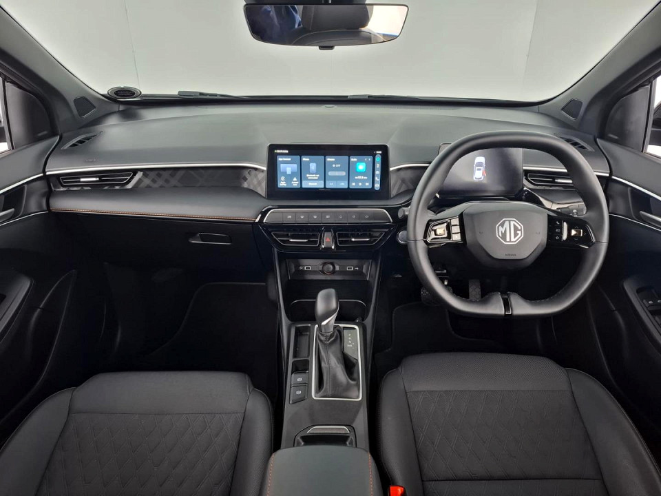 2025 MG MG3 1.5 LUXURY AT