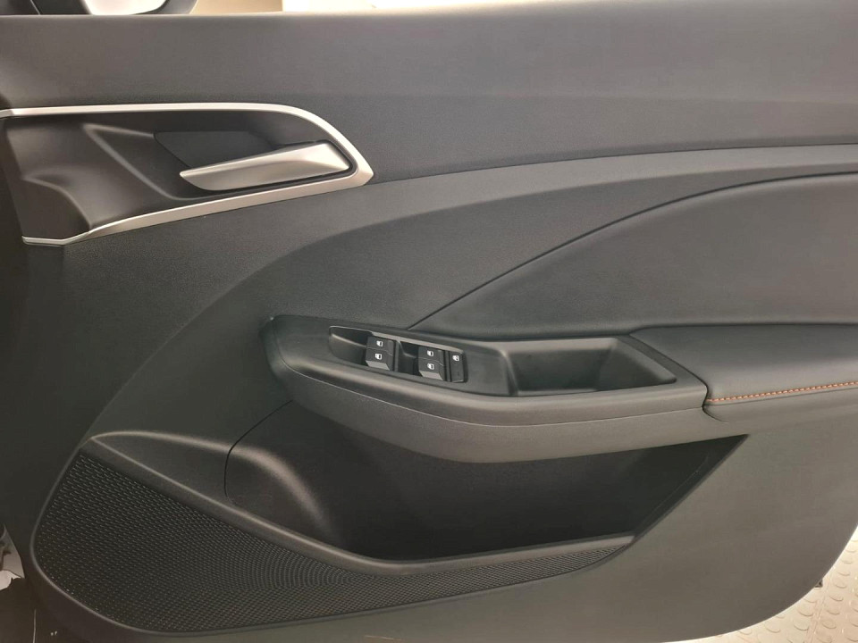 2025 MG MG3 1.5 LUXURY AT