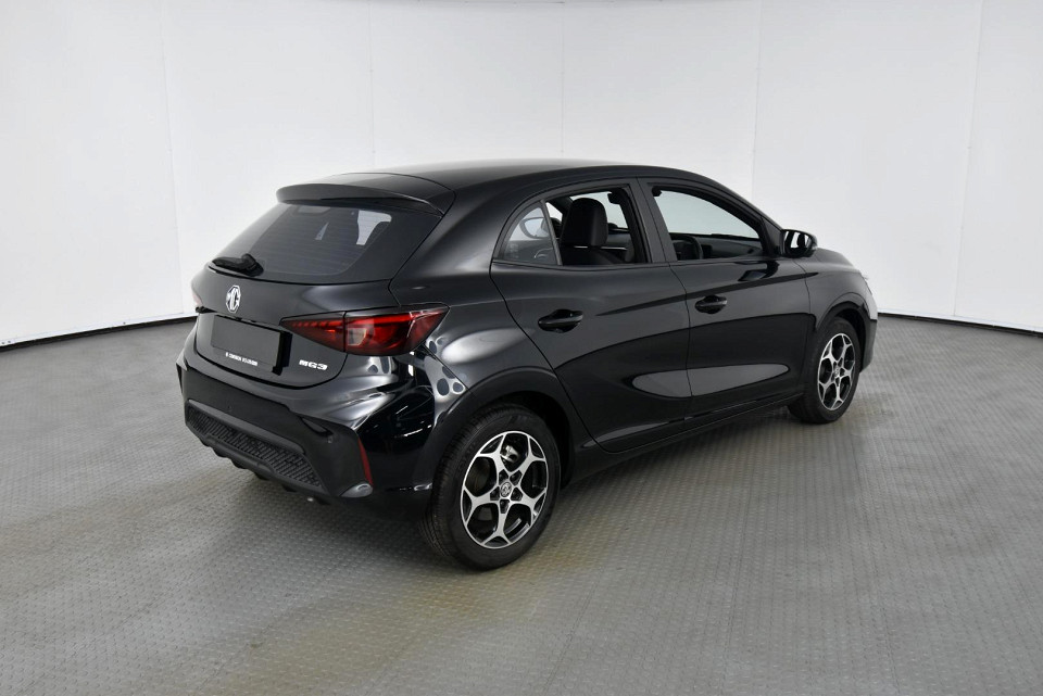 2025 MG MG3 1.5 LUXURY AT