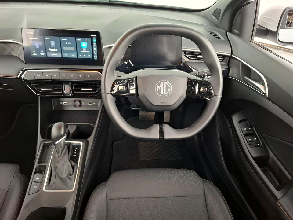 2025 MG MG3 1.5 LUXURY AT