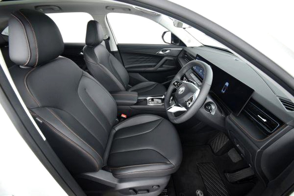 2026 MG HS 1.5T LUXURY AT