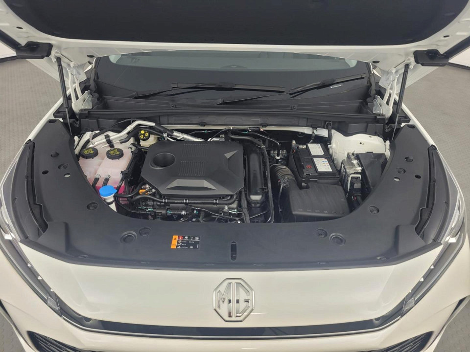 2026 MG HS 1.5T LUXURY AT