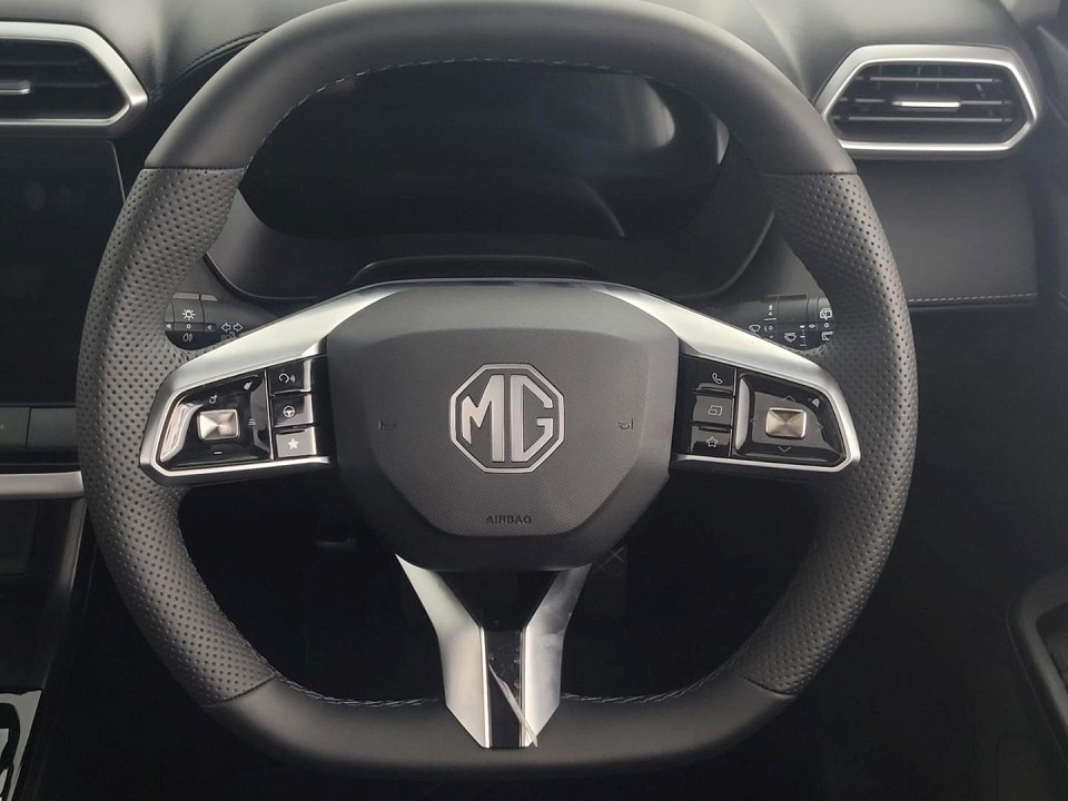 2026 MG ZS PRO 1.5T LUXURY CVT