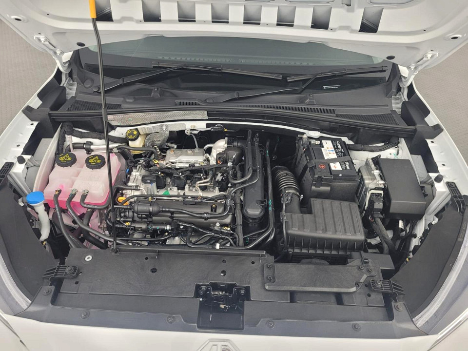 2026 MG ZS PRO 1.5T LUXURY CVT