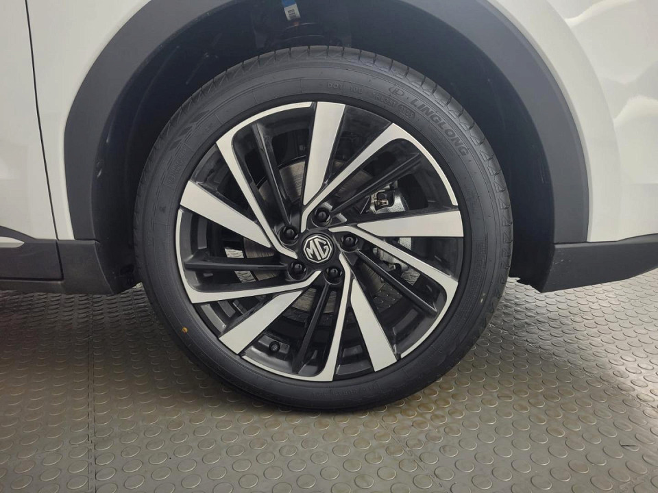 2026 MG ZS PRO 1.5T LUXURY CVT