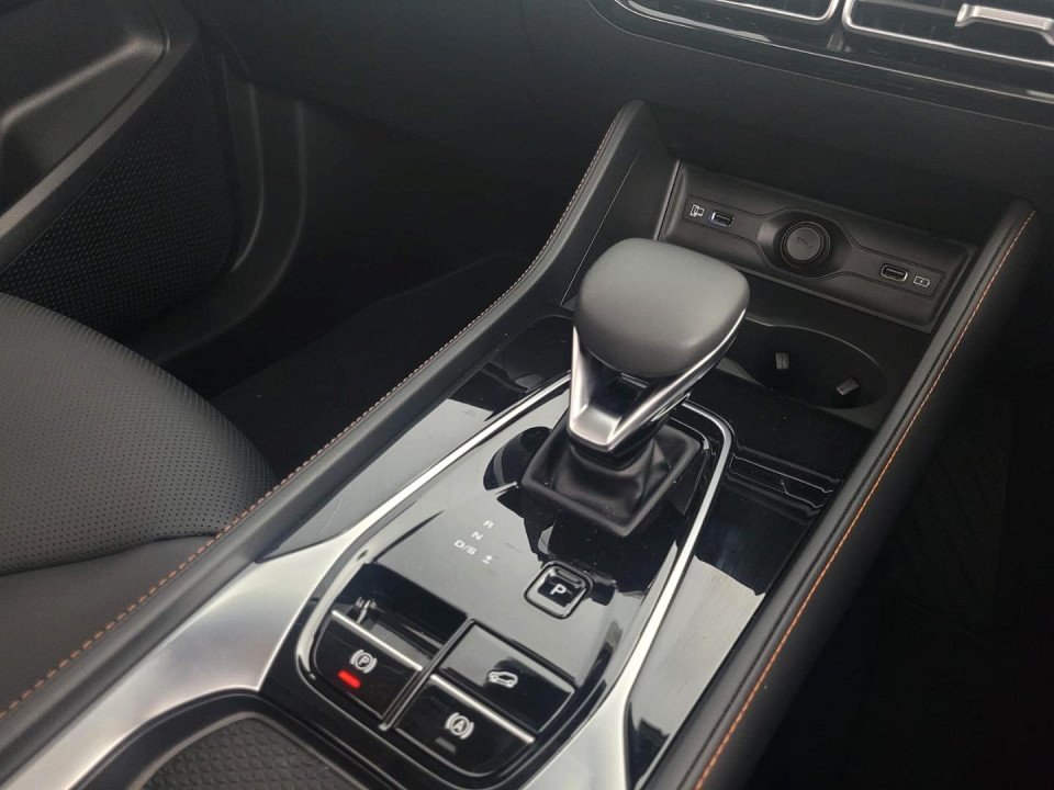 2026 MG HS 1.5T LUXURY AT