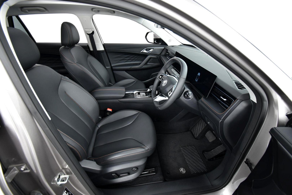 2026 MG HS 1.5T LUXURY AT