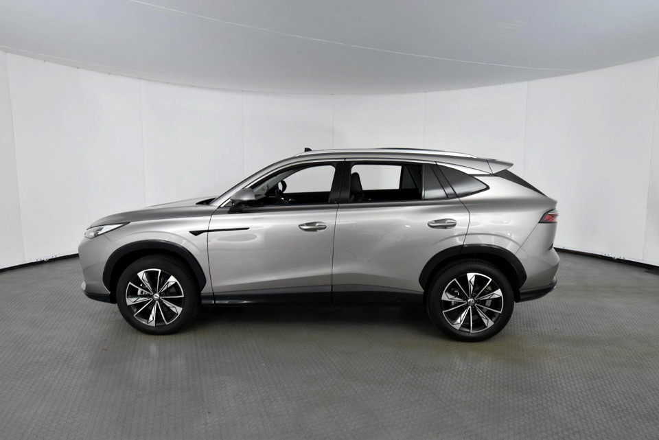 2026 MG HS 1.5T LUXURY AT