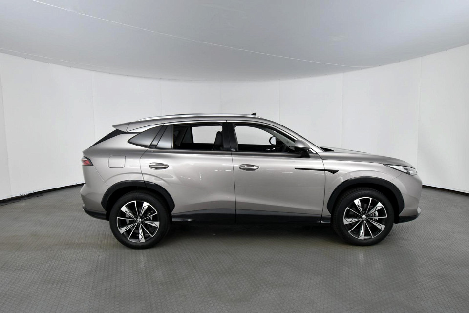 2026 MG HS 1.5T LUXURY AT