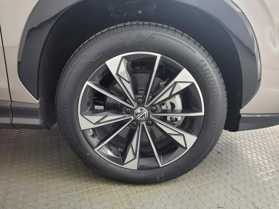 2026 MG HS 1.5T LUXURY AT