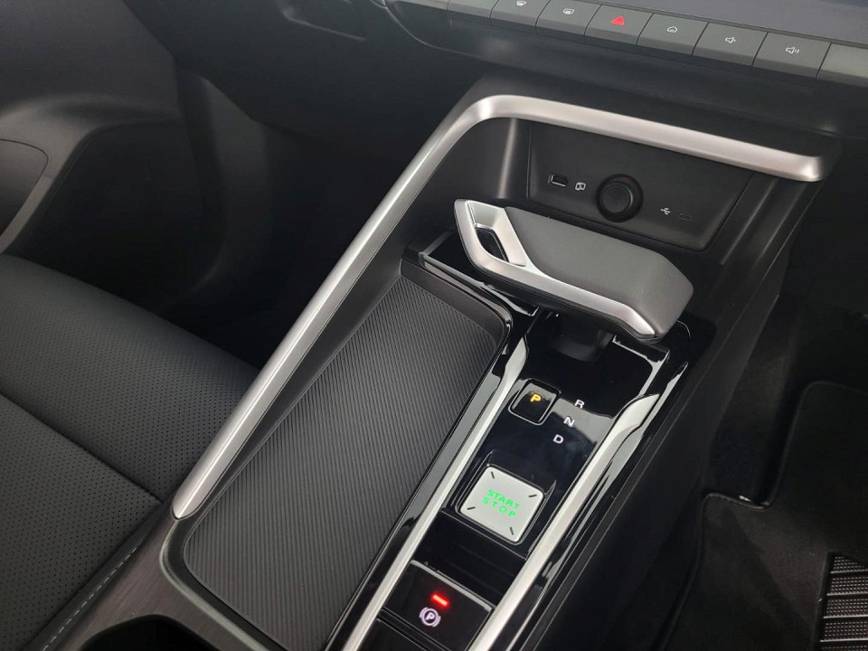 2026 MG ZS PRO 1.5T LUXURY CVT