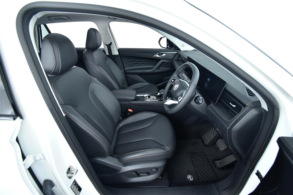 2026 MG HS 1.5T LUXURY AT