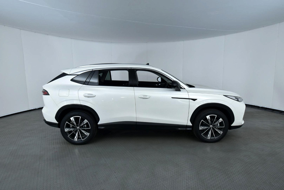 2026 MG HS 1.5T LUXURY AT